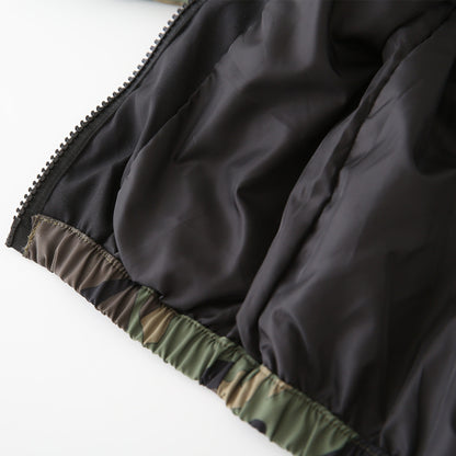 軽やかに羽織れて春秋に活躍する 男の子フード付きジャケット 迷彩バイカラーデザイン ポリエステル裏地 90〜130cm