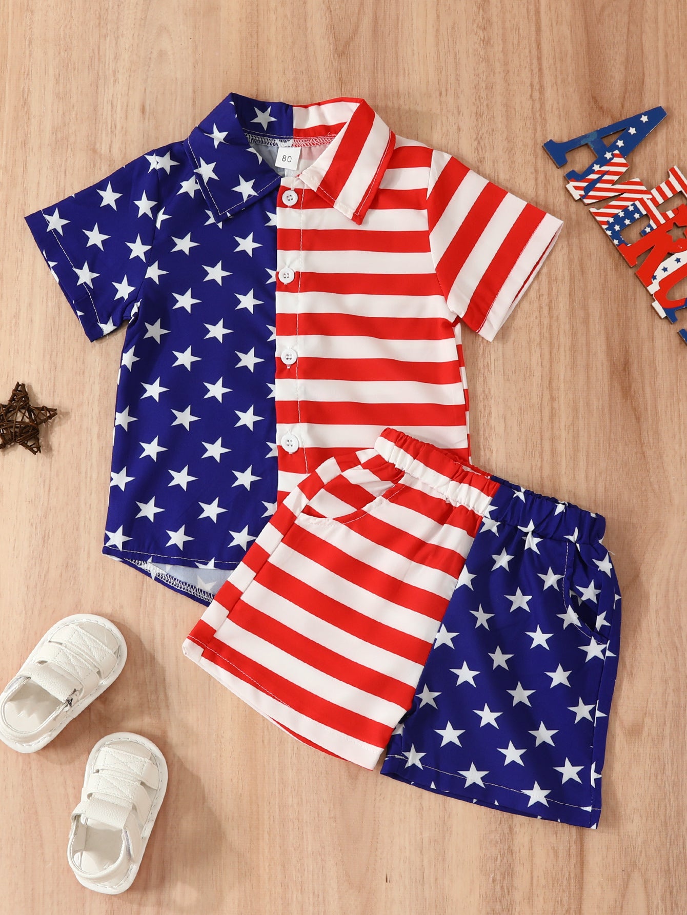 夏の軽やかおしゃれが完成する 男の子半袖シャツ＆ショートパンツセット 星柄×ストライプ コットン 80〜120cm