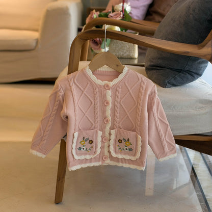 柔らかアクリル素材の秋冬ベビー服
