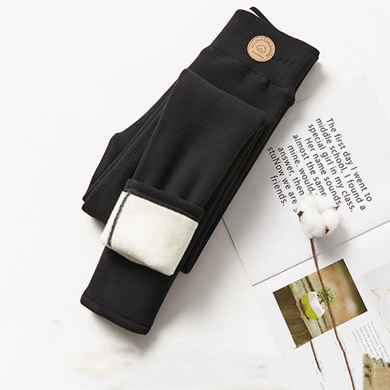 総ゴムウエスト仕様の子供用パンツディテール
