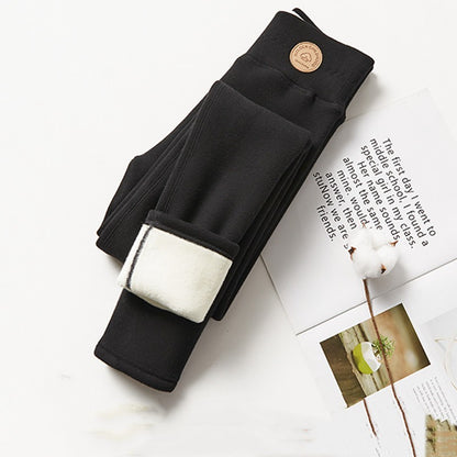 総ゴムウエスト仕様の子供用パンツディテール
