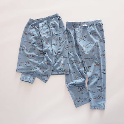 冷房の冷え対策にちょうどいい 男の子長袖パジャマ上下セット 車柄・恐竜柄 90~160cm