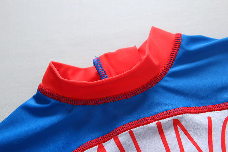 フード付きシャーク柄ボーイズUVサーフスーツ｜前開きジップのラッシュガード一体型（90・100・110・120・130・140cm／3色）