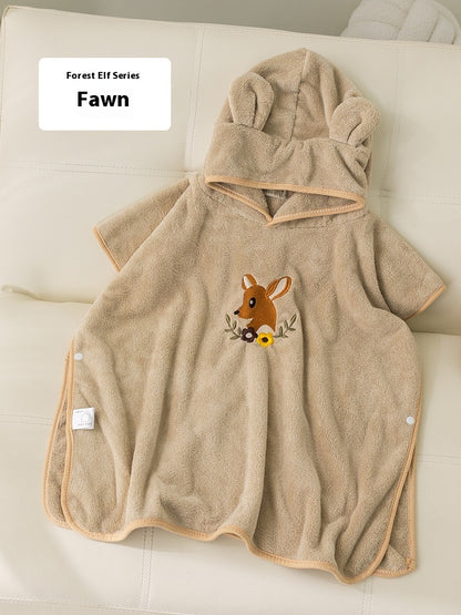 ディア刺繍 フード付きキッズバスローブ 着用イメージ（コーラルフリース・タオルローブ）
