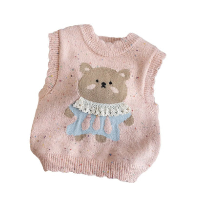ピンクのくま柄コットンニットベストを正面から撮影した写真
