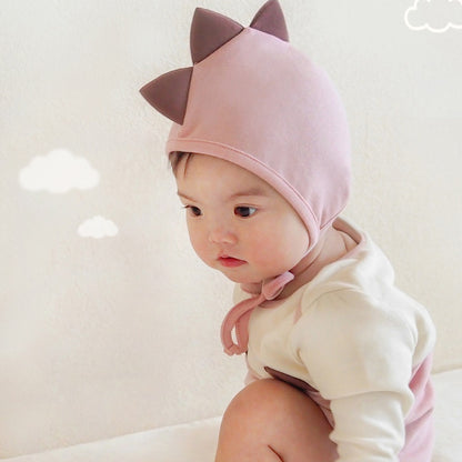 写真映えする遊び心がかわいい 赤ちゃんドラゴン配色ロンパース 取り外しボンネット帽子付き コーマ綿 66~90cm