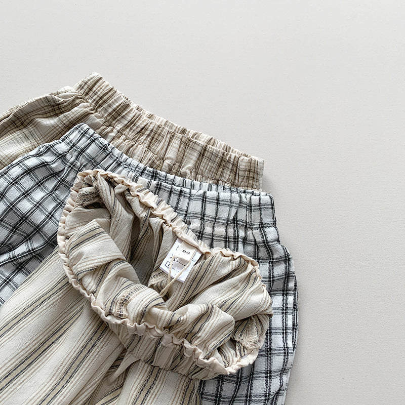 裾ゴム入りモスキートパンツのシルエット
