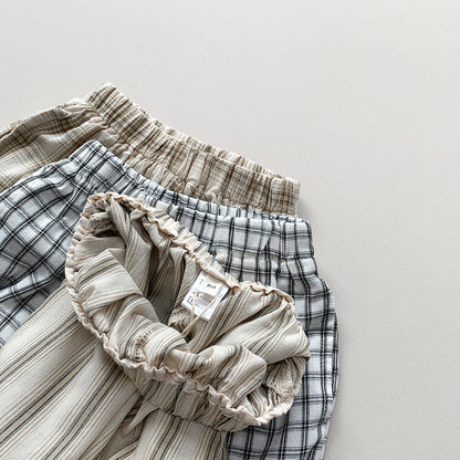 裾ゴム入りモスキートパンツのシルエット
