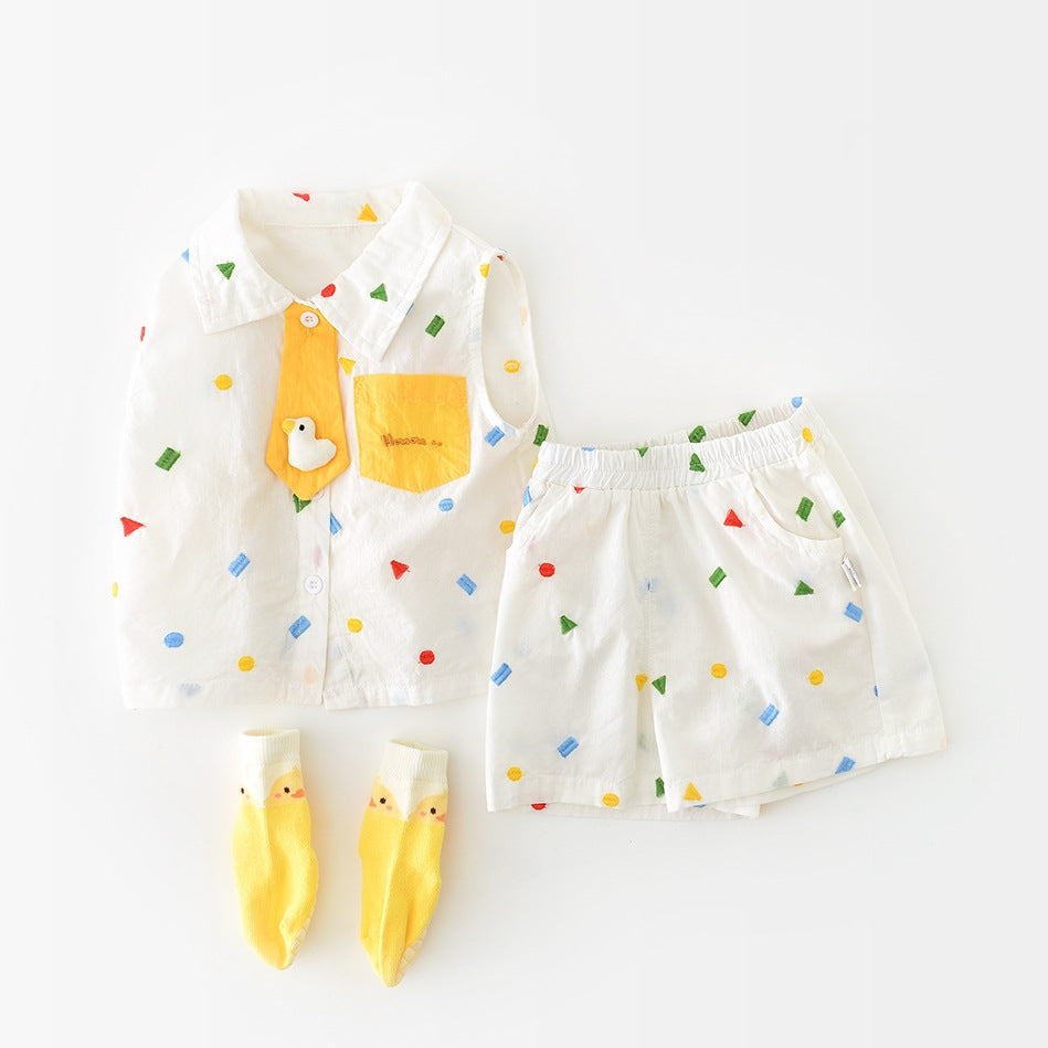 さらっと涼しく夏の韓国風コーデが完成する 子どもノースリーブベスト＆ショートパンツセット 幾何学刺繍デザイン コットン ホワイト 73〜100cm