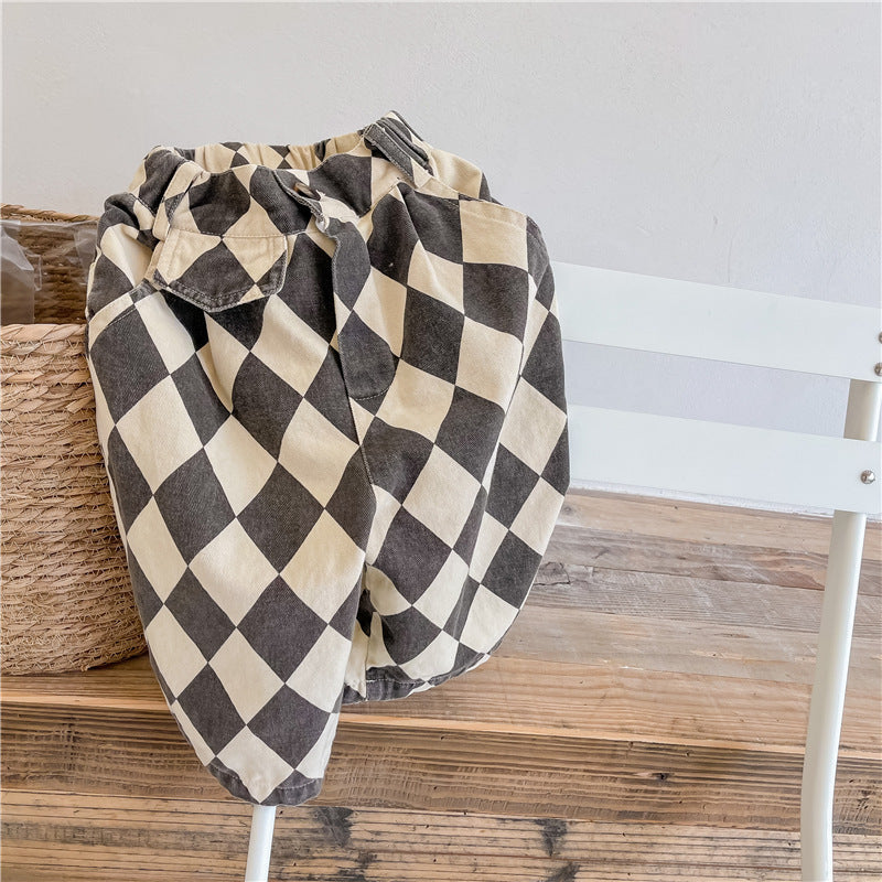 ボーイズ＆ガールズ向けの韓国風チェックパンツ
