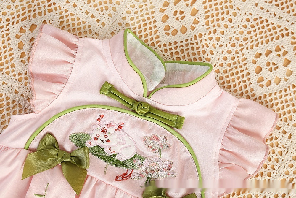 涼やかに可憐さが引き立つ 女の子チャイナ風ロンパース 花刺繍リボンデザイン コットン 薄手ノースリーブ 66~90cm