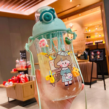 グリーンカラーのかわいい子供用ボトル
