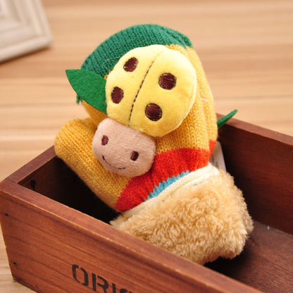 ライトイエローカラー手袋の平置き写真
