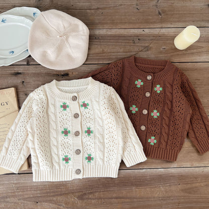 花柄ツイスト編み刺繍入りベビーニットカーディガン前面
