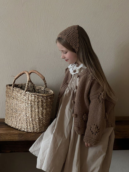やさしく包み込むヴィンテージ風 女の子カーディガン 花柄ニット コットン長袖 90–130cm