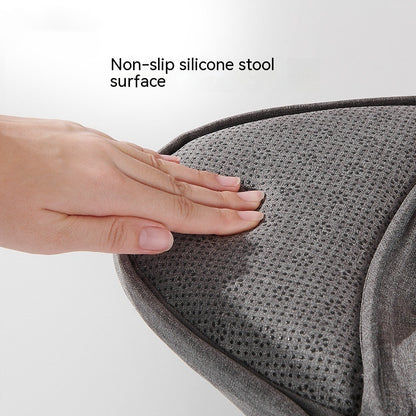 人間工学デザインで腰サポートするベビーキャリア
