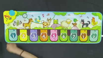 36×110cmの音楽ピアノマット 全体サイズ感が分かるパープルプレイマット
